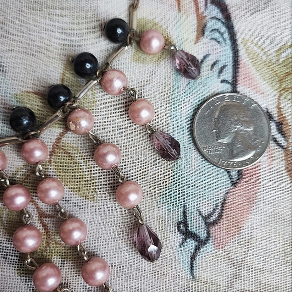 Cascading Gold Tone Lilac Teardrop Glass Beaded Necklace Faux Pink Pearls J Hook - Picture 6 of 7